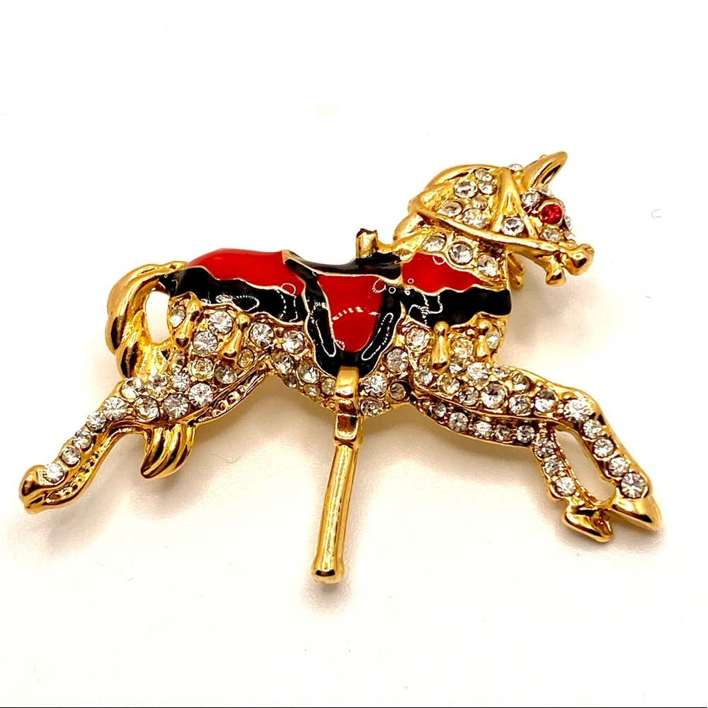 Vintage Carousel Horse Gold Tone and Rhinestone Brooch Pin Pendant 🎠 D019